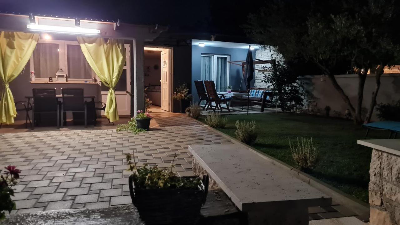 A24-House Villa Medulin Exterior photo